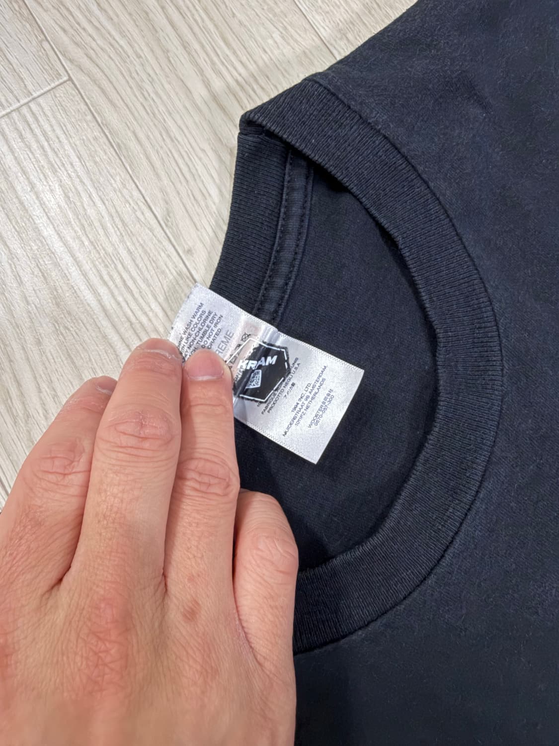 슈프림 x 코르테이즈 룰즈 더 월드 티셔츠 블랙 - 23FW XL 상품이미지4