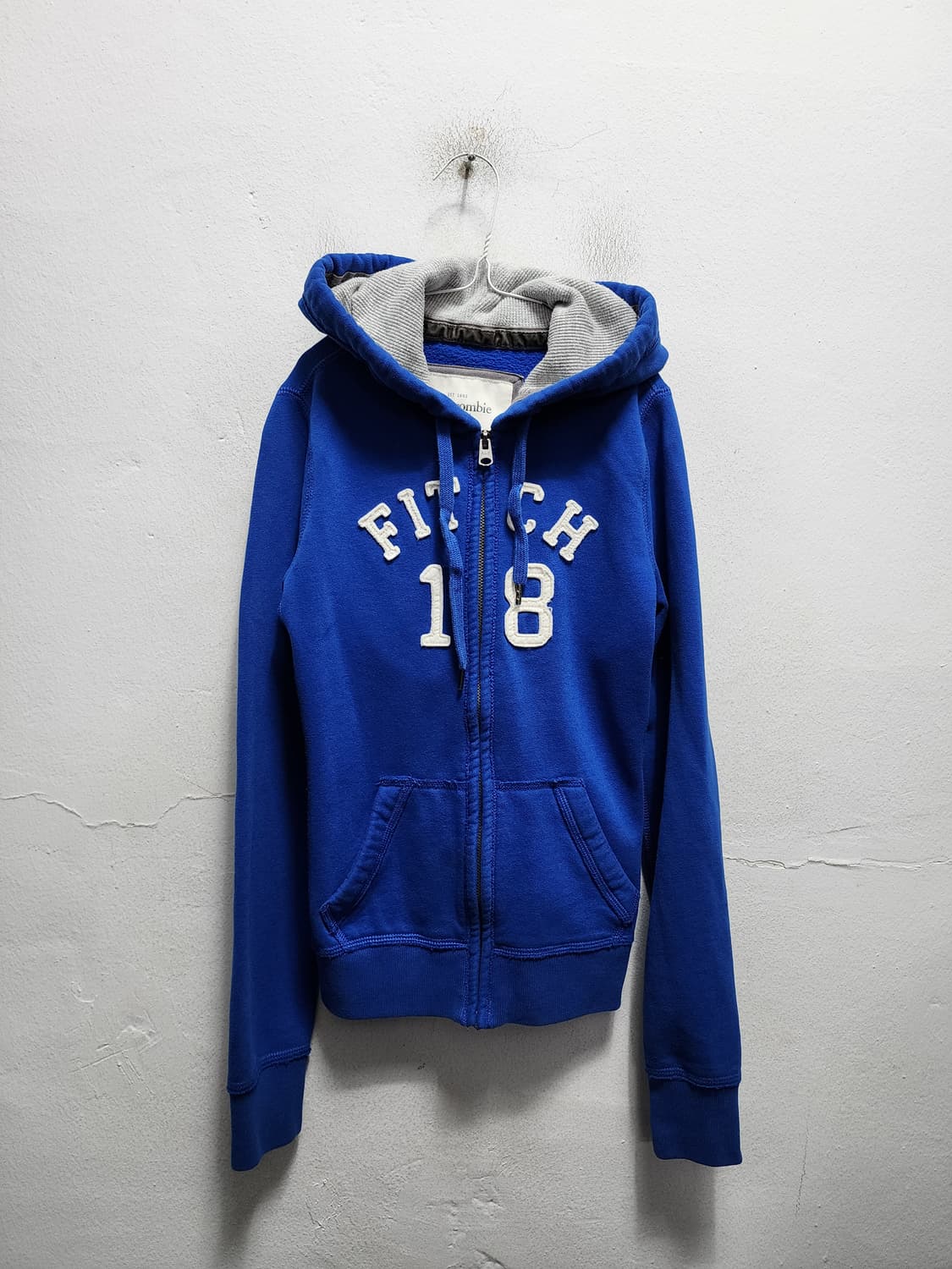 아베크롬비 진파랑 크롭 후드집업 상품이미지1