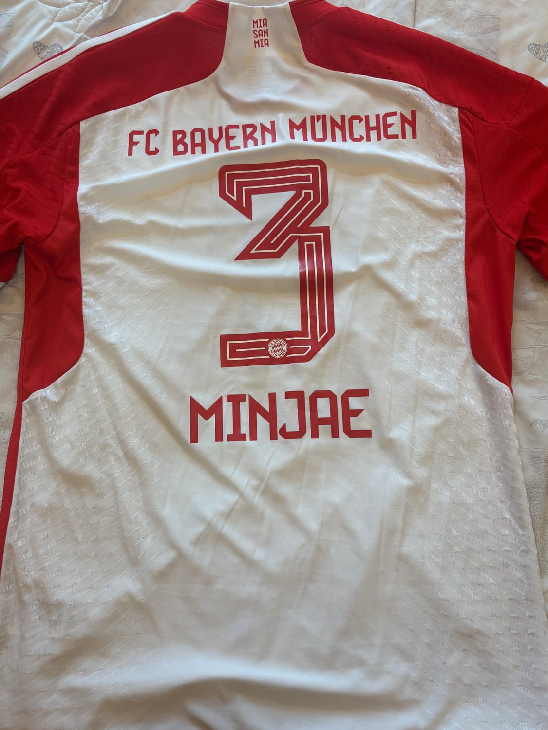 급처 23-24 뮌헨 김민재 챔스 마킹 어센틱 L유니폼 판매 상품이미지3