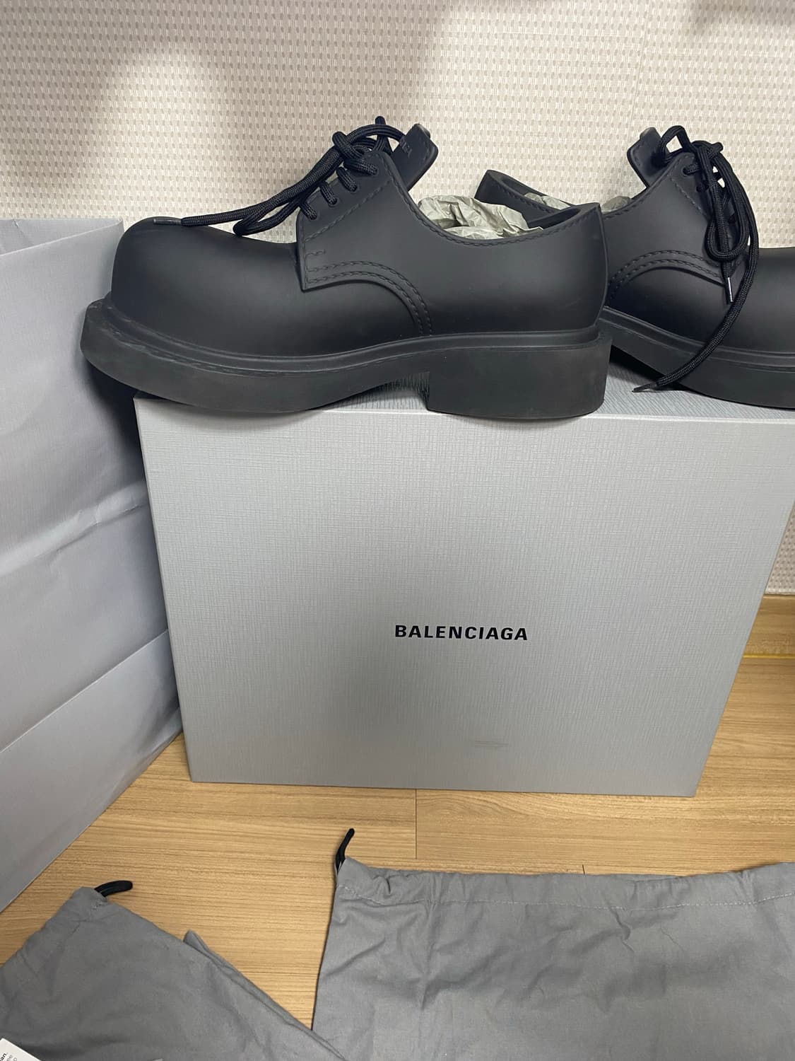 발렌시아가 스테로이드 더비 상품이미지3