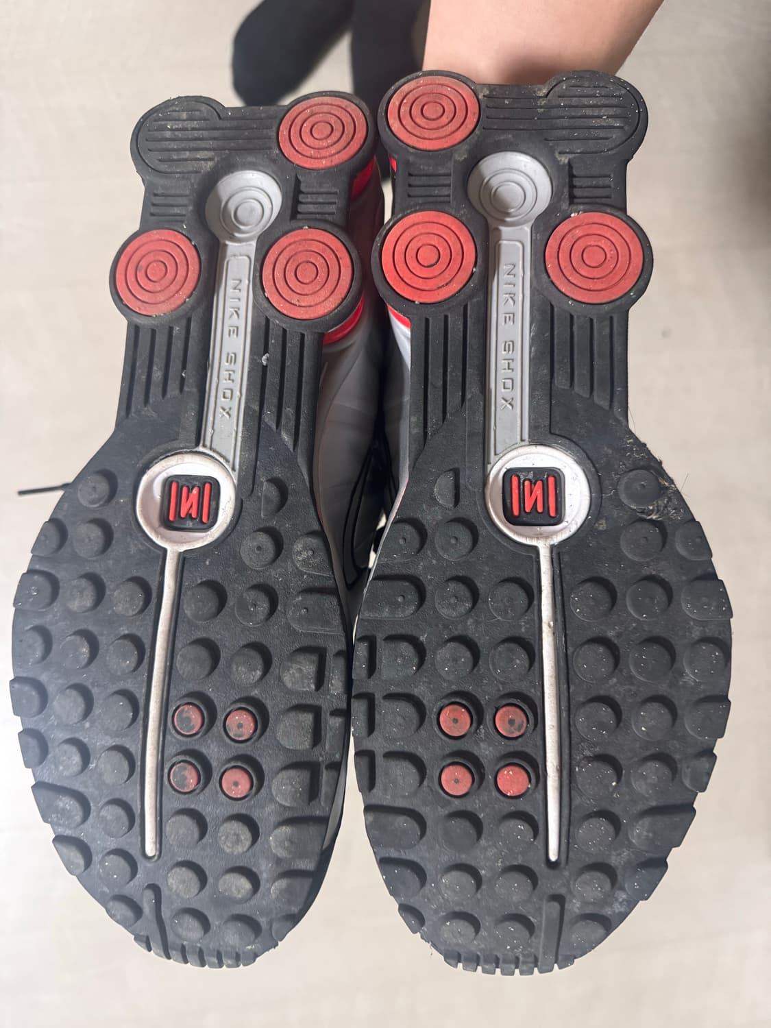 나이키 샥스R4 실버 280 상품이미지4