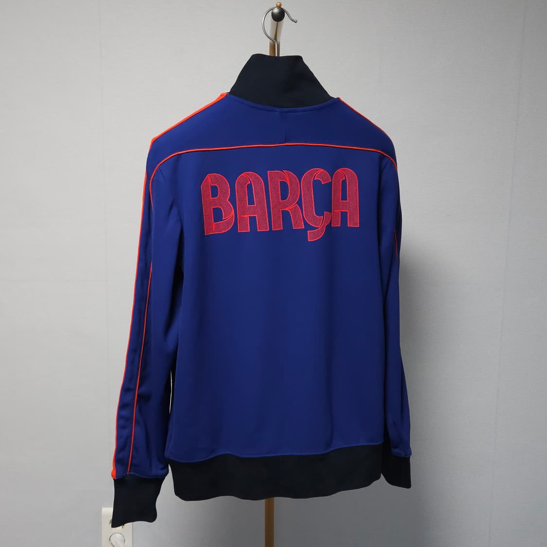 100 ) 레어템 나이키 FC 바르셀로나 트랙 자켓 상품이미지3