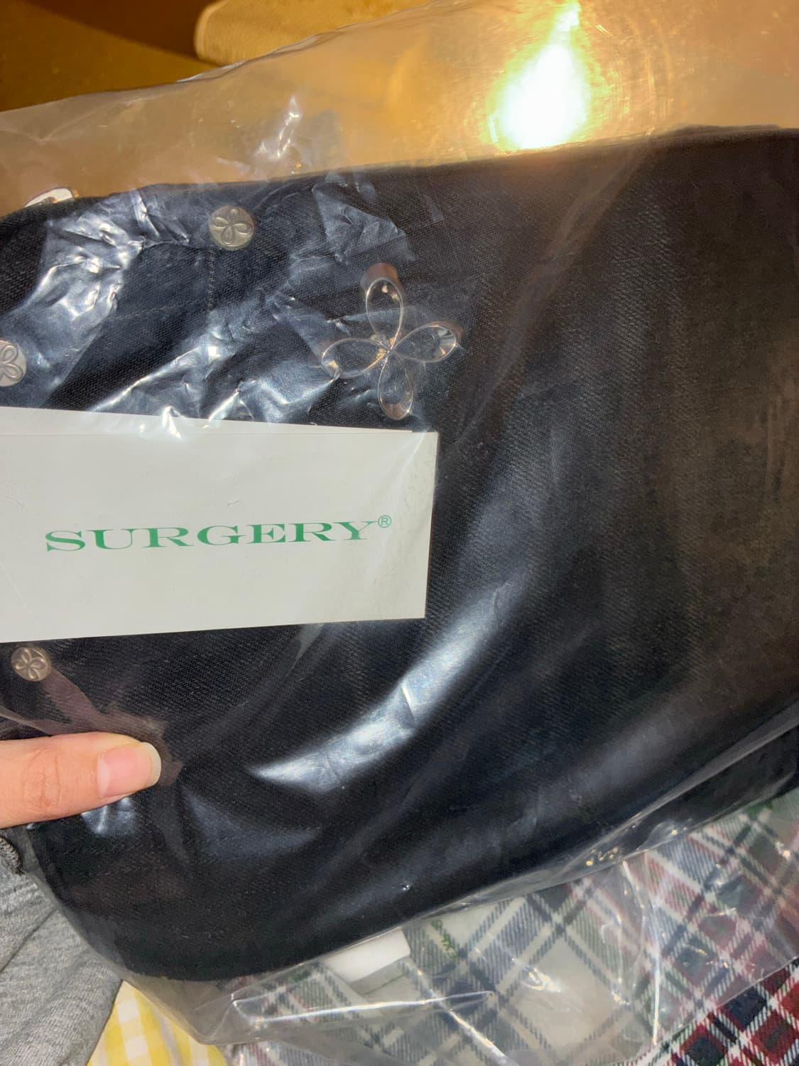 써저리 데님 진 클로버 로고 클러치 백 블랙 데님 상품이미지2