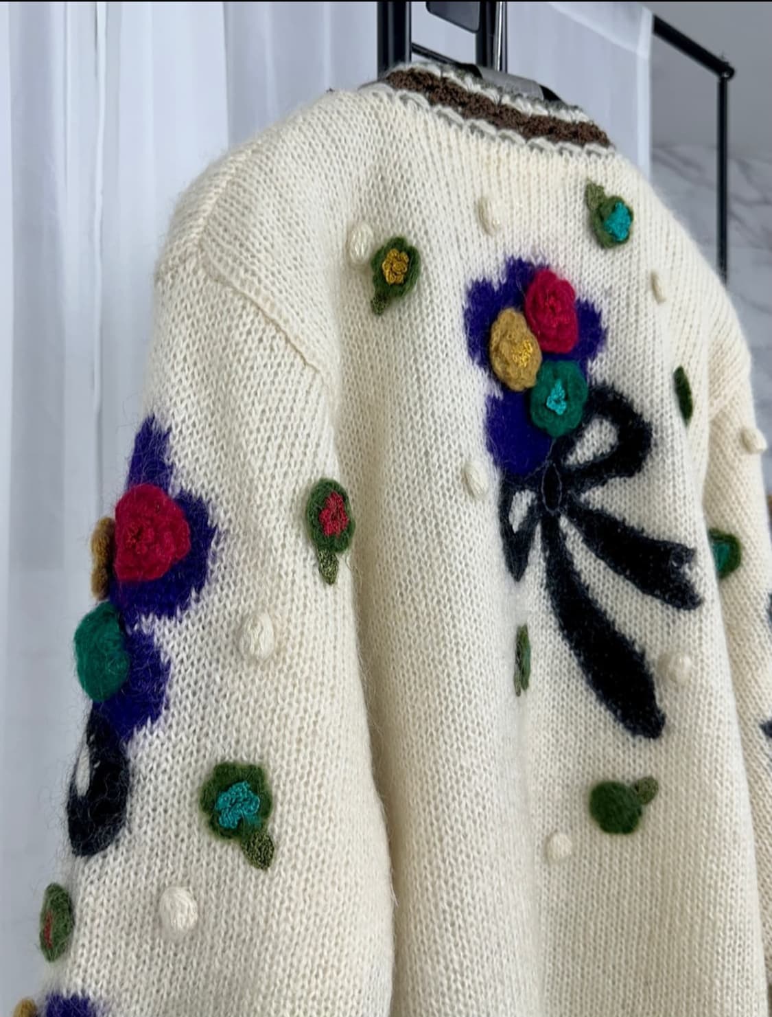 입체꽃 스웨터 상품이미지8