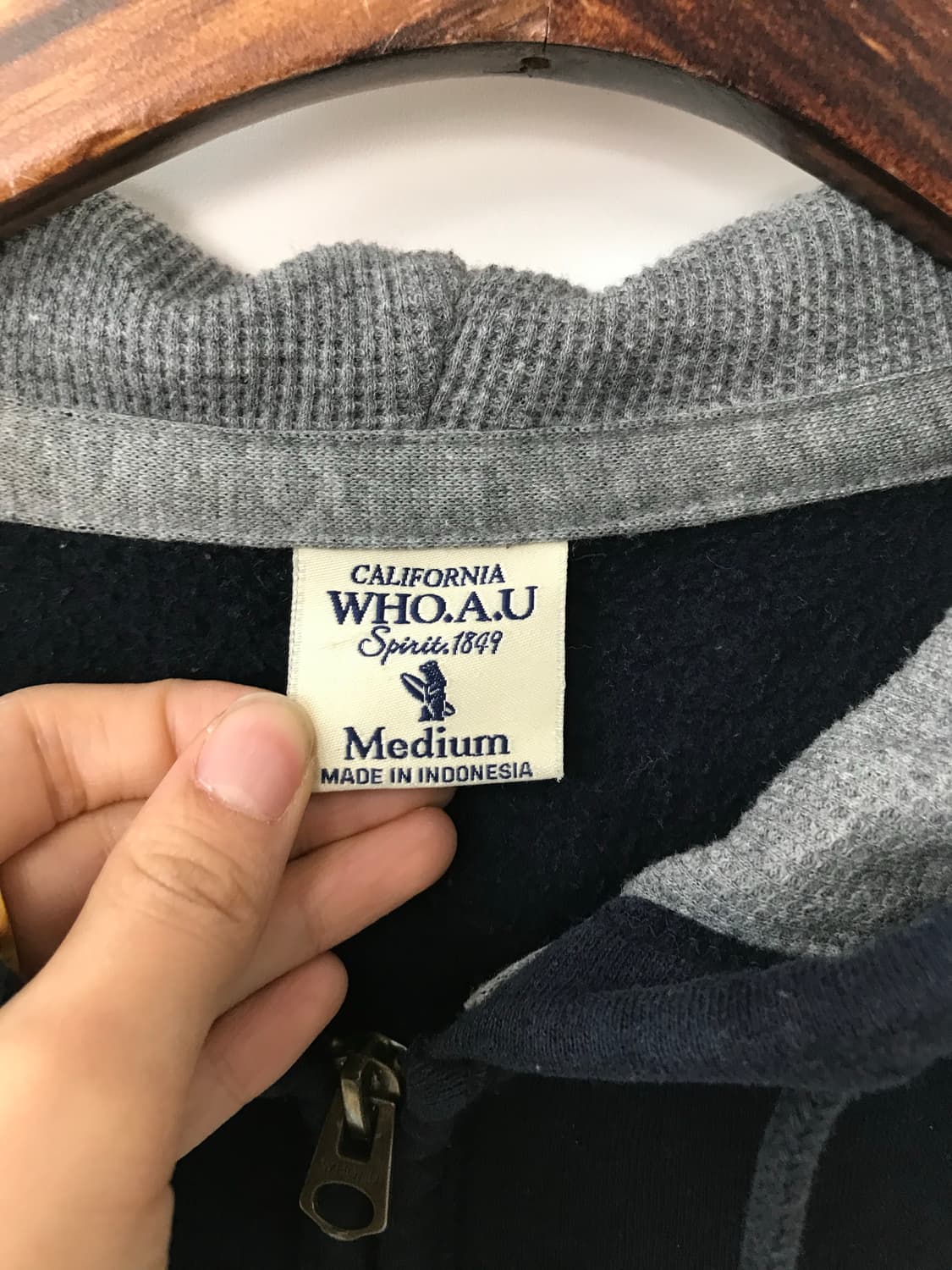 후아유 y2k 와투케 네이비 후드집업 상품이미지6