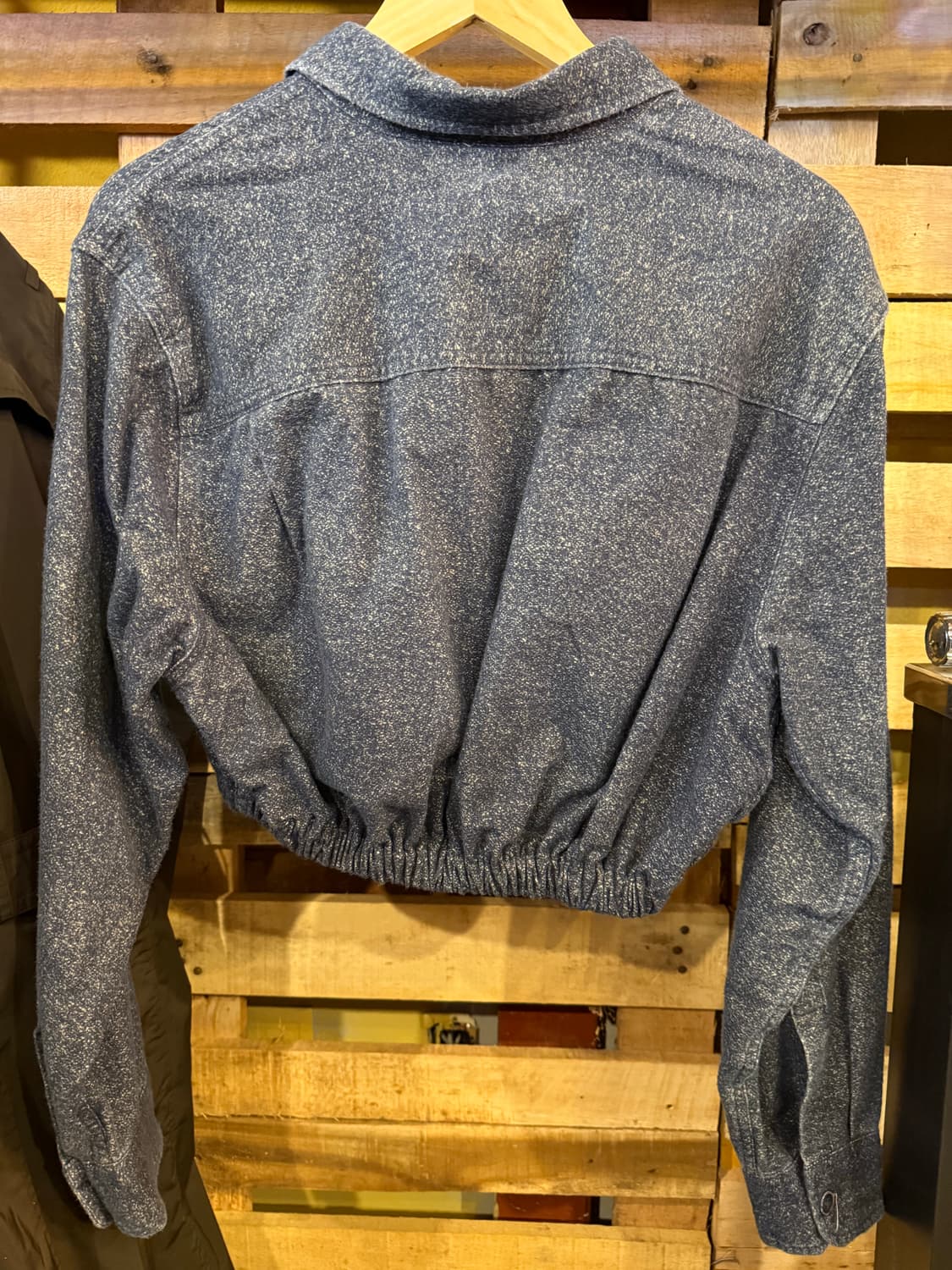 칼하트 리메이크 크롭 셔츠 자켓 상품이미지3