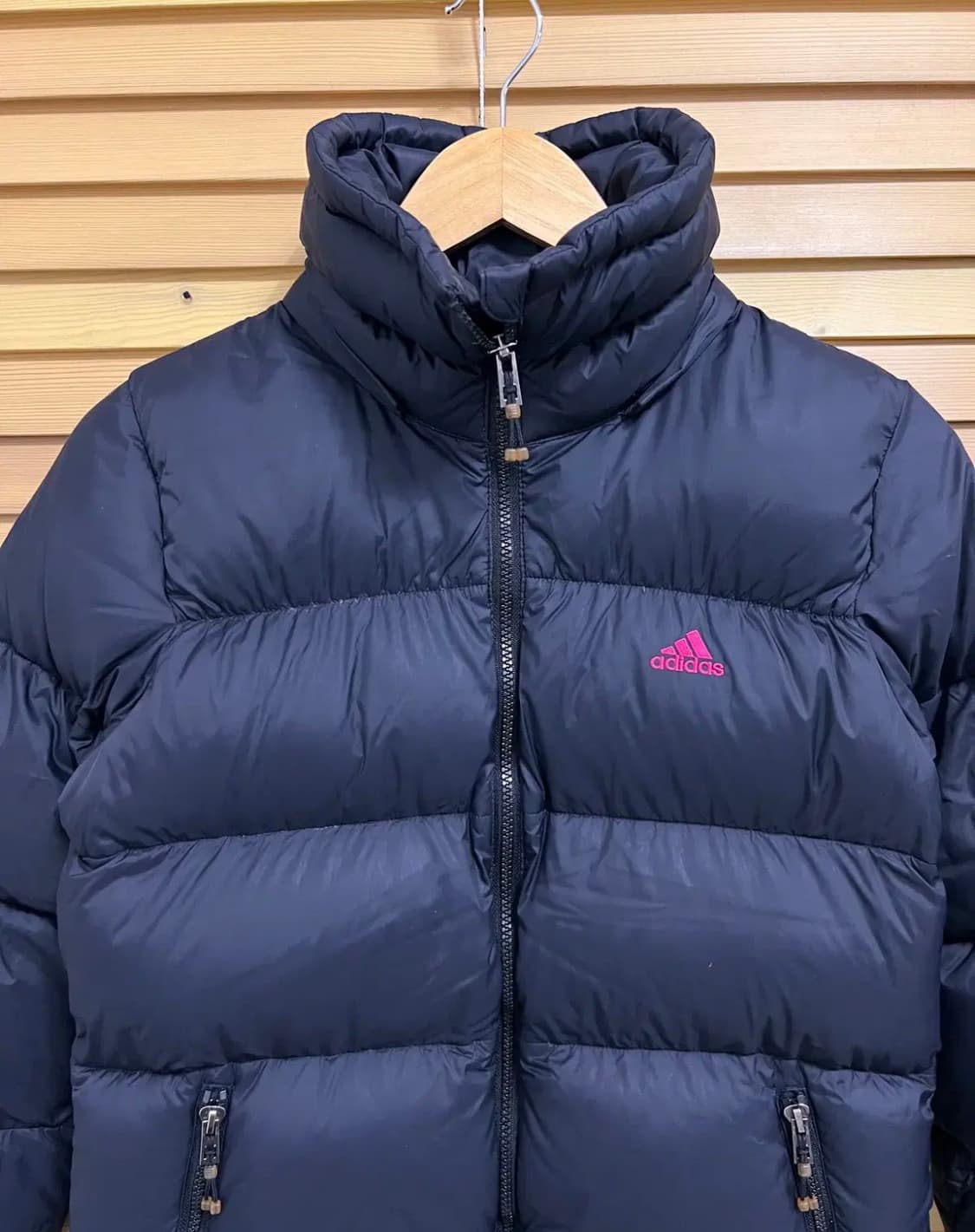 아디다스 여성 블랙 구스다운패딩점퍼 상품이미지1