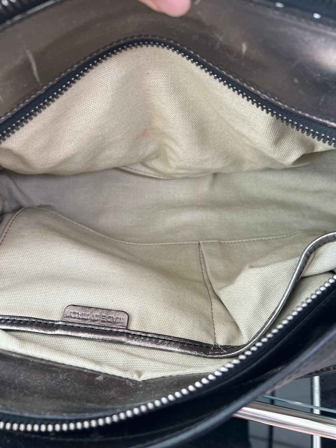 버버리 메탈릭 노바 체크 필그림 숄더백  상품이미지7