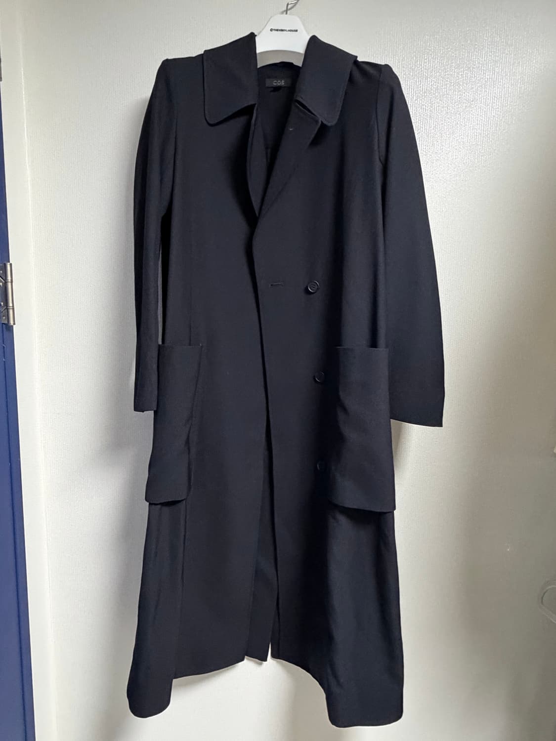 COS 네이비 코트 상품이미지1
