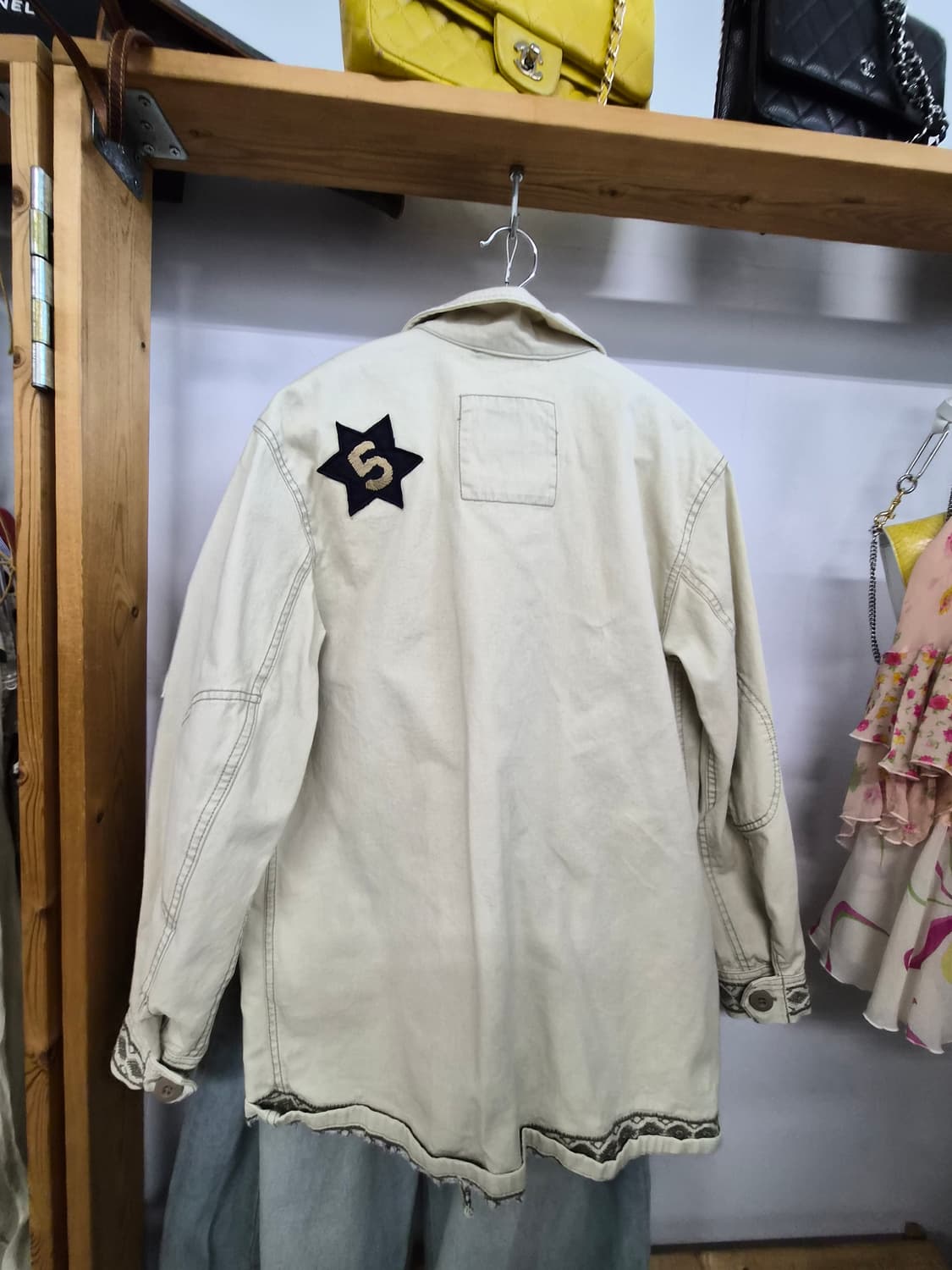 써스데이 아일랜드 자수와팬 코튼사파리 상품이미지6