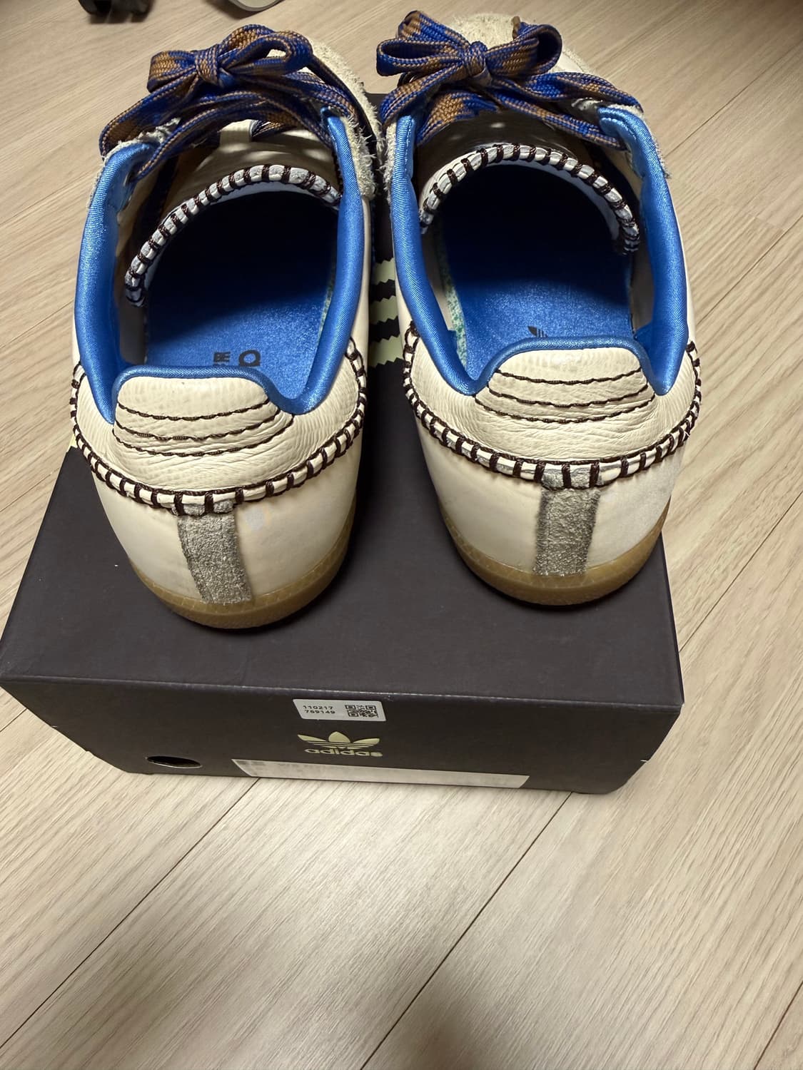 아디다스 x 웨일스 보너 삼바 원더 클레이 로얄 블루 245 상품이미지4