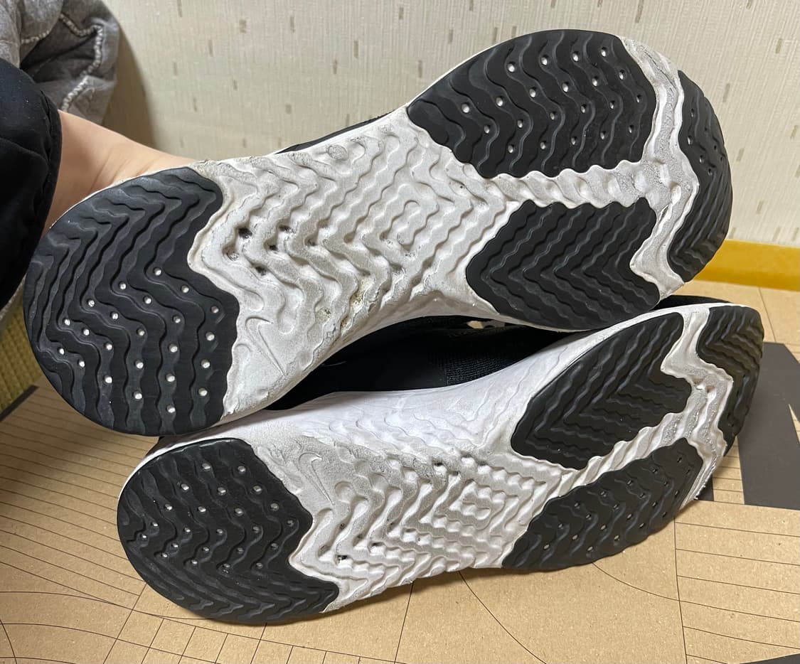 나이키 우먼스 오딧세이 리액트 2 플라이니트 240 상품이미지7