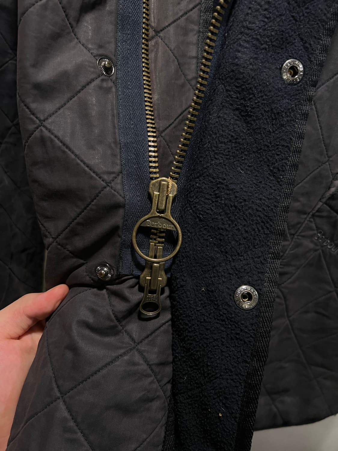[XL]Barbour 바버 블랙 왁스드 코튼 퀼팅 자켓 상품이미지5