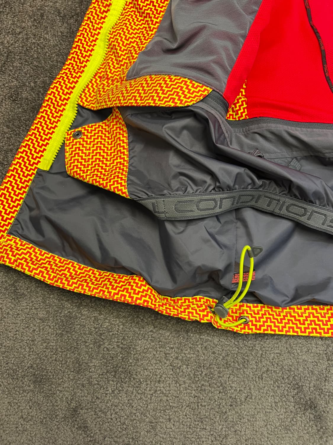 나이키 ACG 핏스톰 패턴 자켓 상품이미지5