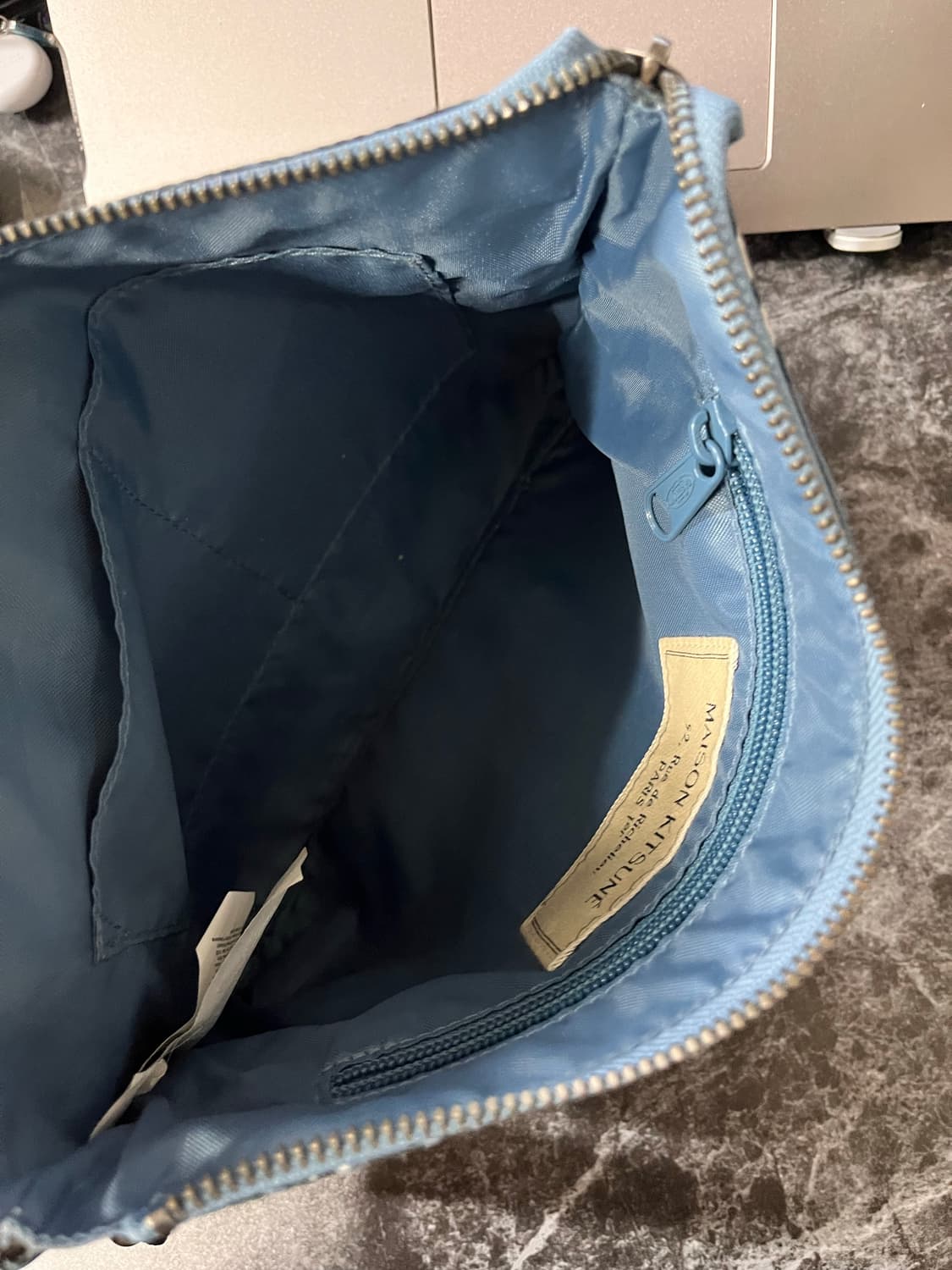EASTPAK 메종키츠네 콜라보 클러치백 상품이미지3