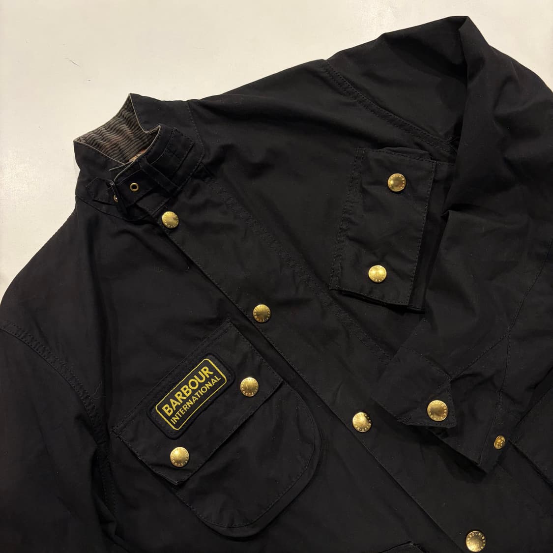 바버 인터네셔널 포켓 블랙 왁스 버튼 자켓 D367 상품이미지3