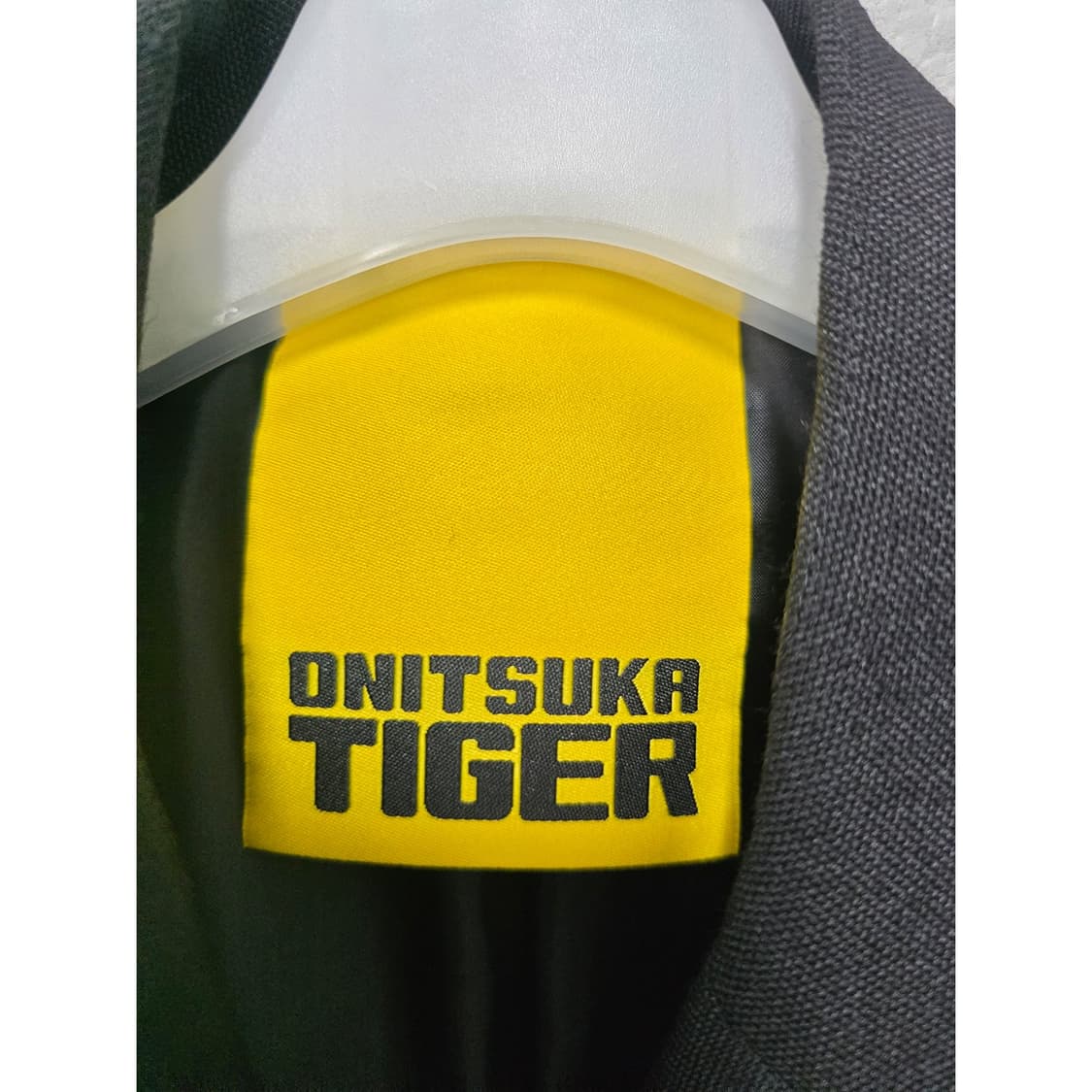 오니츠카 타이거 블랙 자켓 M 상품이미지2