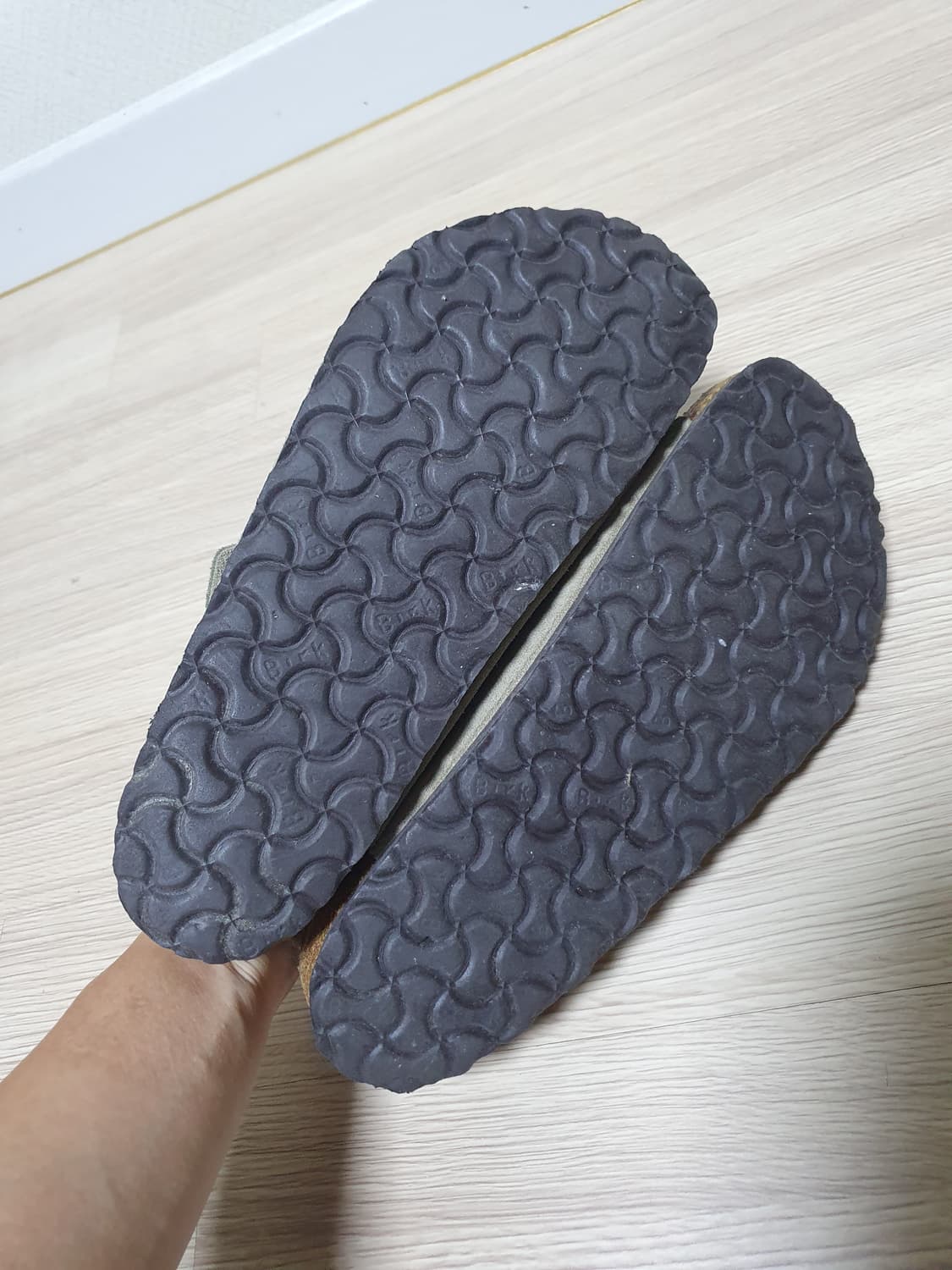 버켄스탁 취리히 슬리퍼 270 상품이미지6