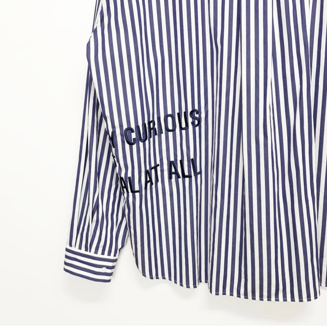 준지 오버사이즈 레터링 셔츠/남성50 상품이미지4