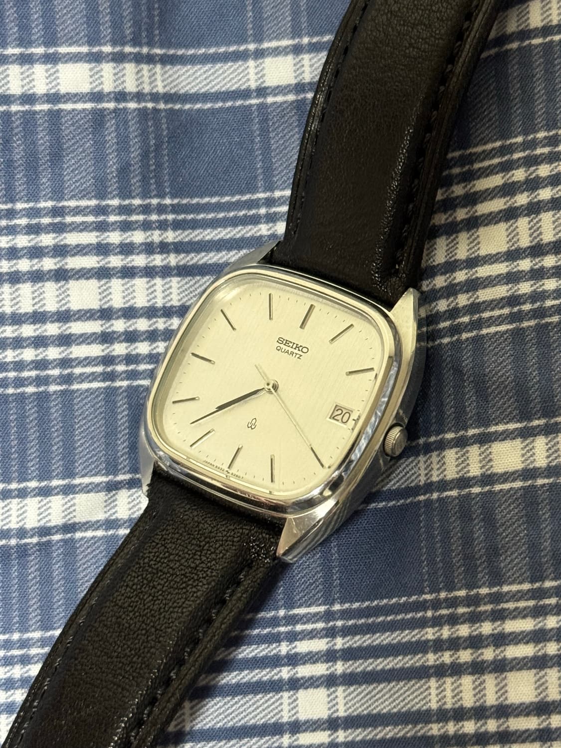 [빈티지세이코] Seiko 스퀘어 쿼츠 데이트 버티컬 다이얼 상품이미지3