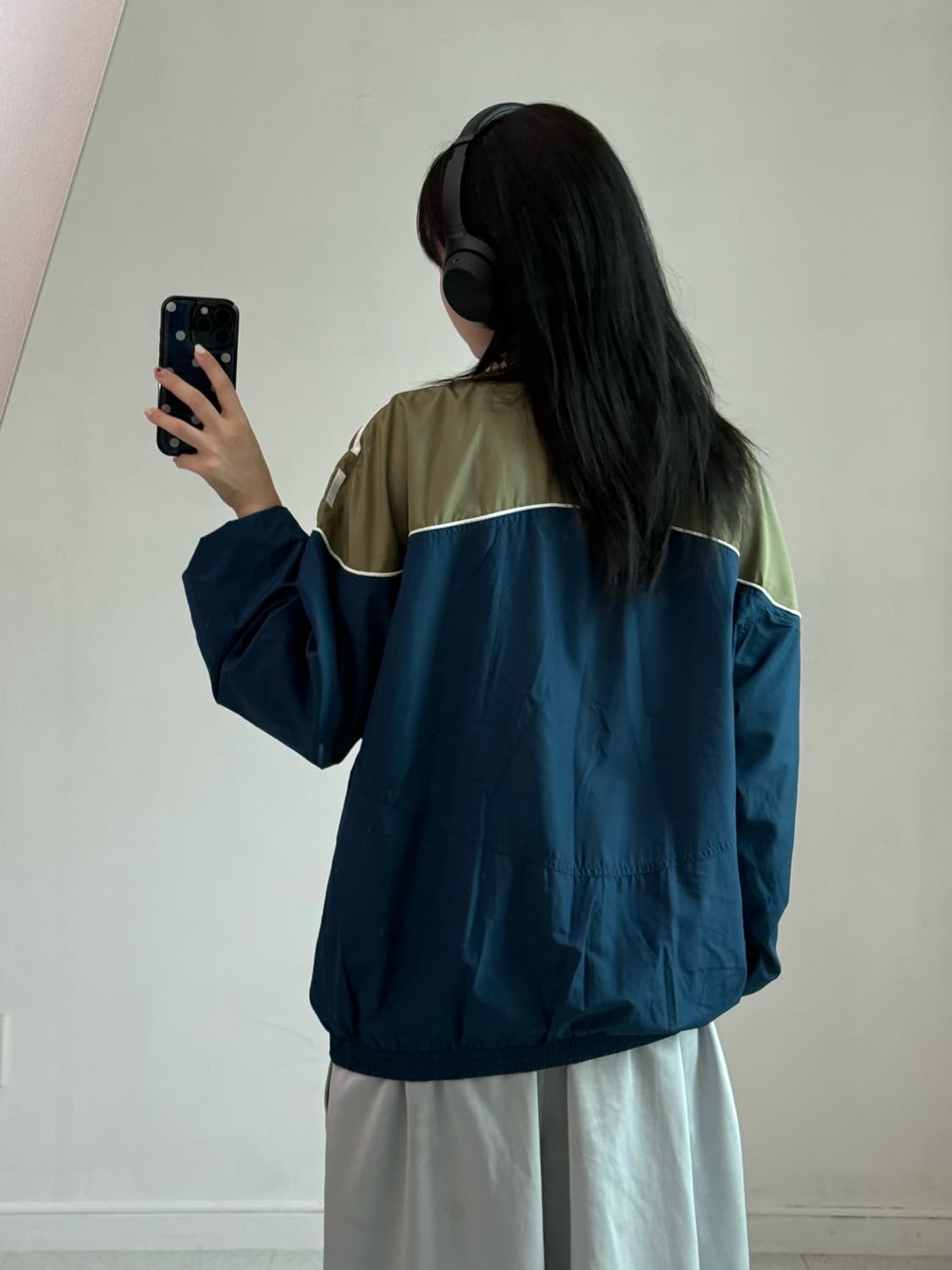 아디다스 올드스쿨 카키 바람막이 상품이미지4
