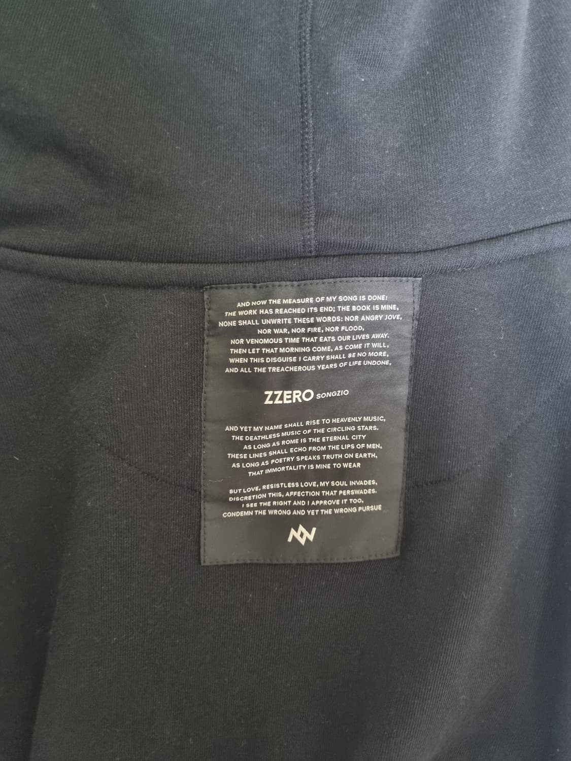 송지오 지제로 후드 블랙 xs 상품이미지4