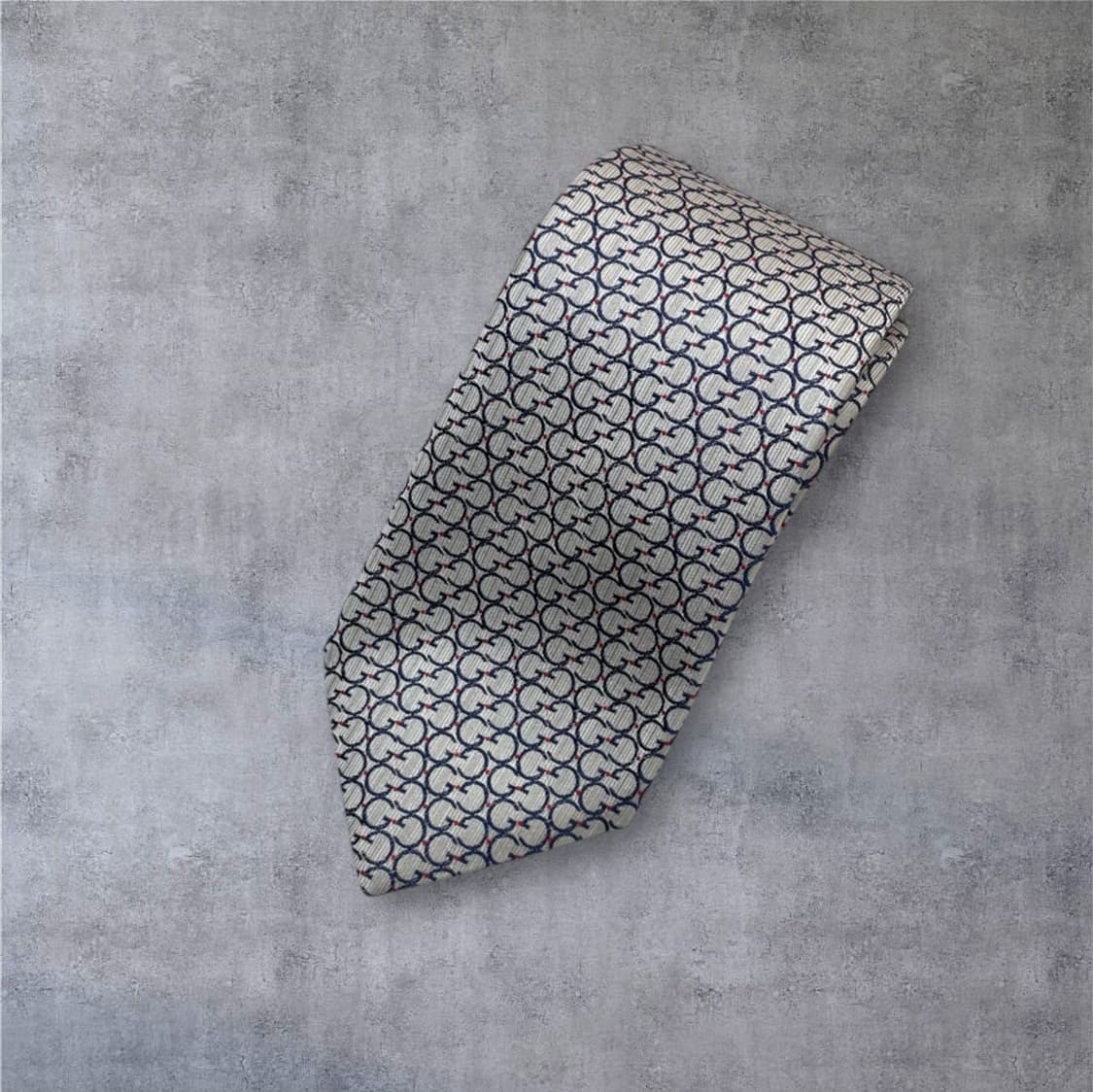구찌 Gucci 라이트그레이 인터로킹 G 패턴 실크 넥타이 상품이미지7
