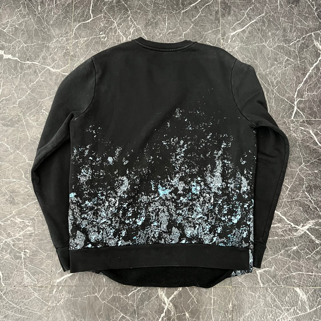 발렌시아가 스페이스 프린티드 크루넥 맨투맨 상품이미지5