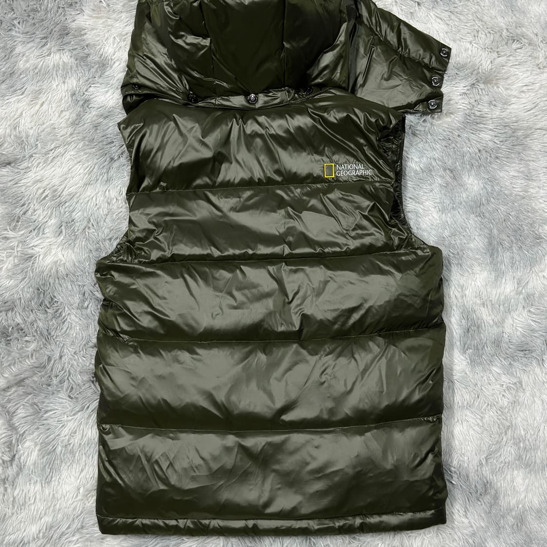 내셔널지오그래픽 다운 유광 후드 패딩조끼  상품이미지5
