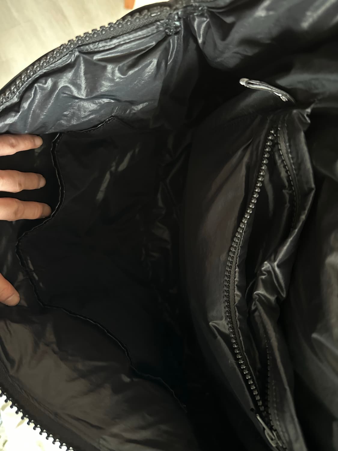 아크네 스튜디오 푸퍼 토트백 상품이미지6