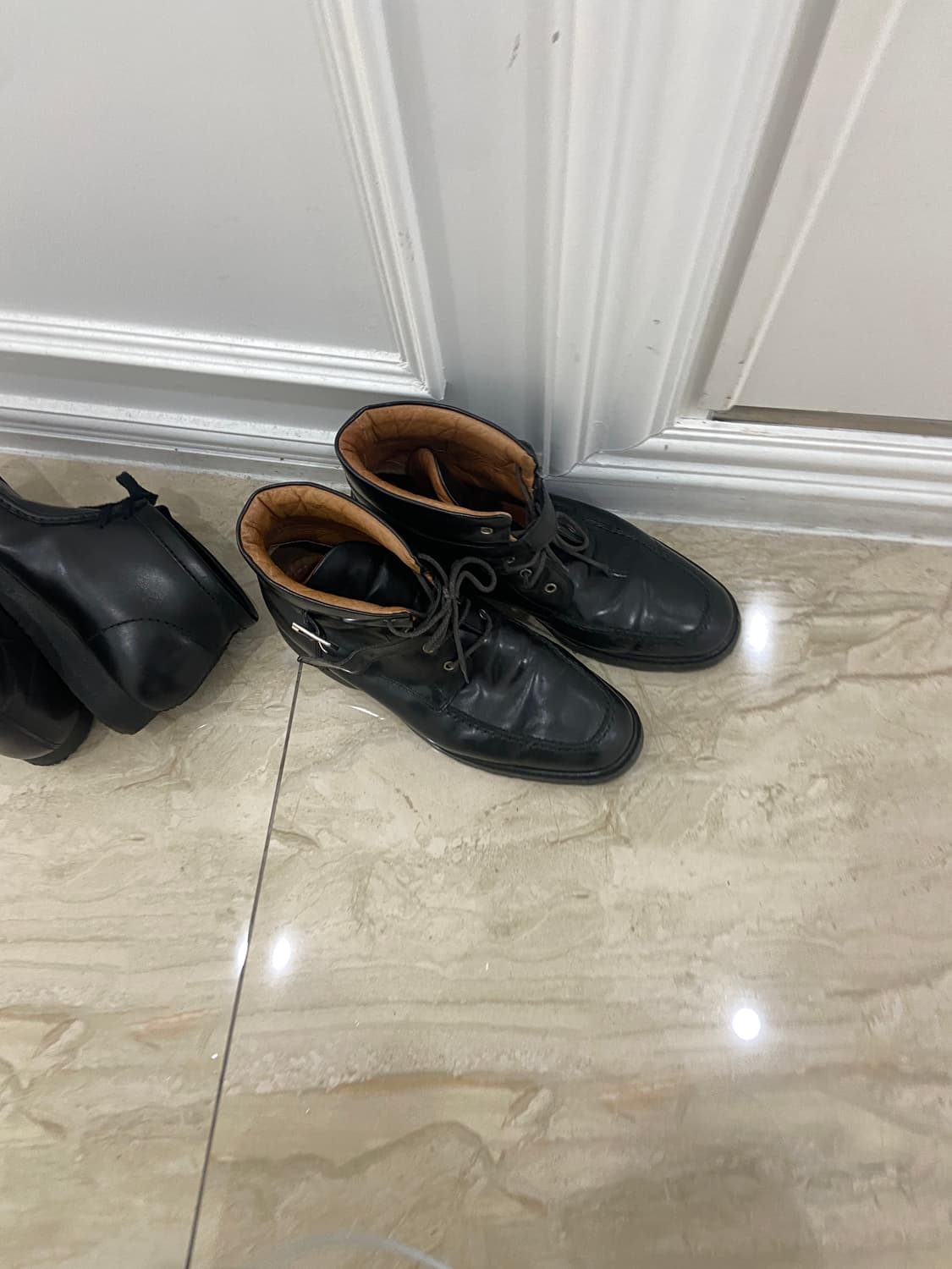 Gucci belted leather boots 상품이미지4