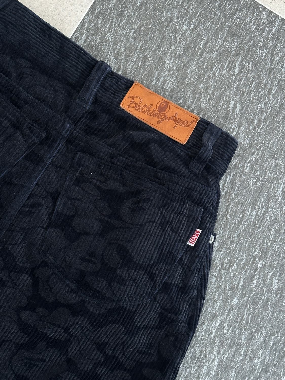 베이프 솔리드카모 코듀로이 스커트 상품이미지4