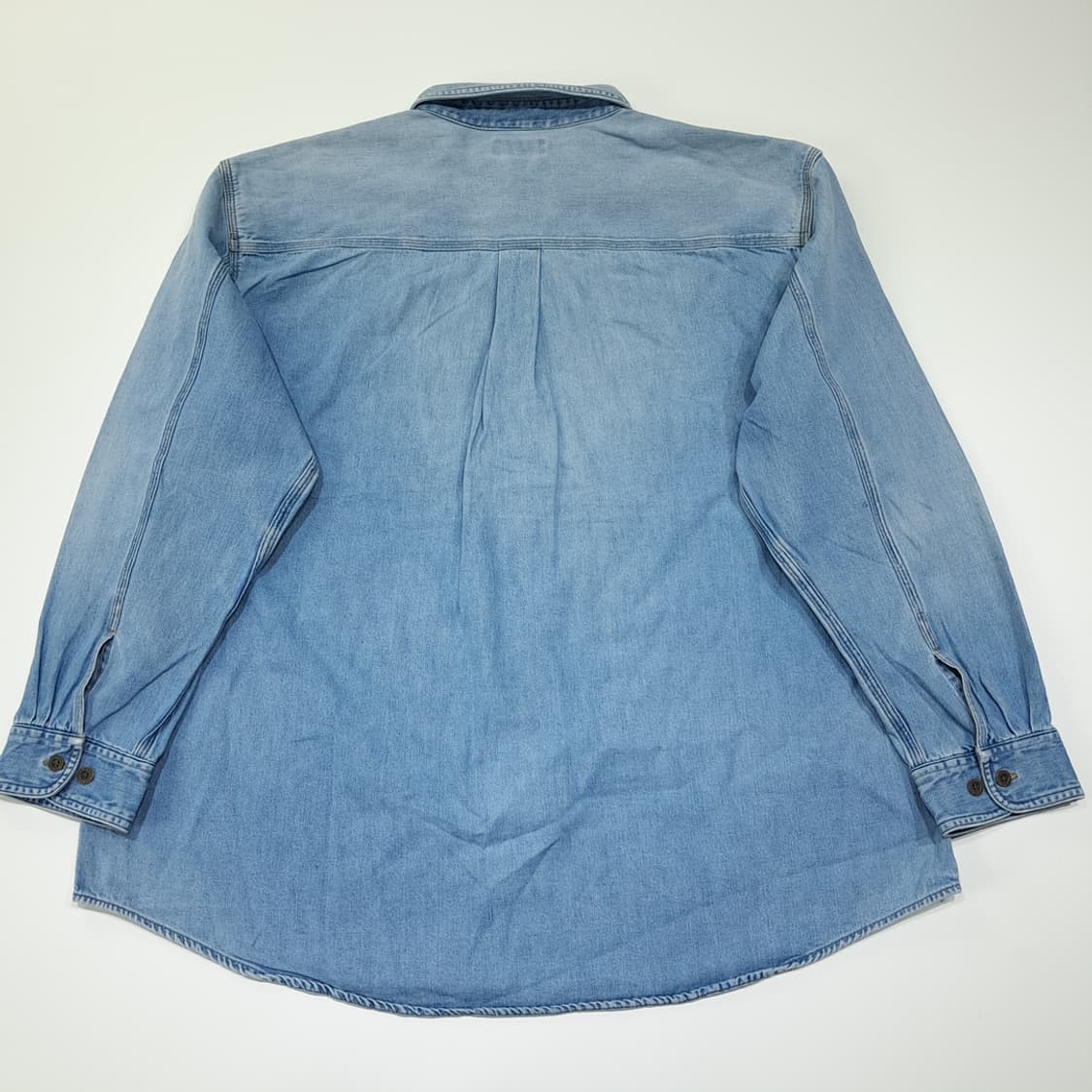 CL233 XL 칼하트 00s 스톤워시 연청 데님셔츠 남방 상품이미지7