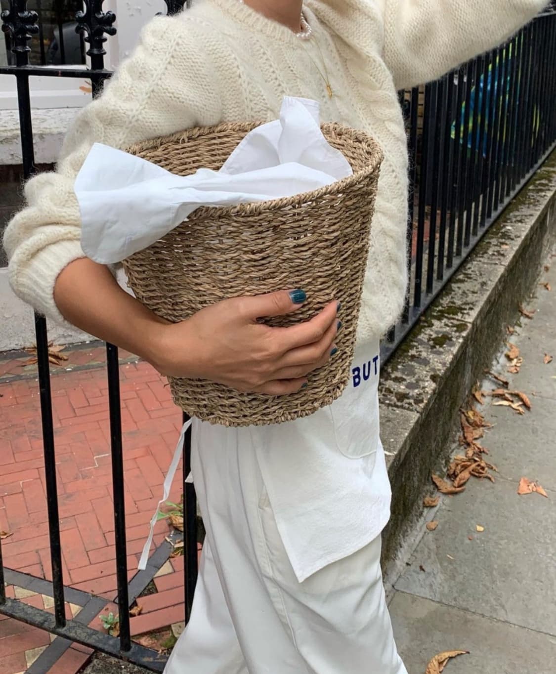 더바넷 포프 케이블 니트 스웨터 아이보리 상품이미지2