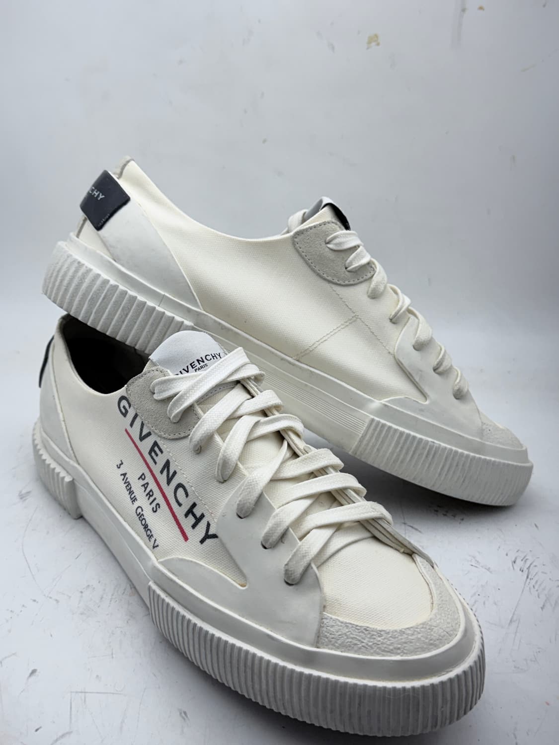 정품)지방시 스니커즈 255 상품이미지5