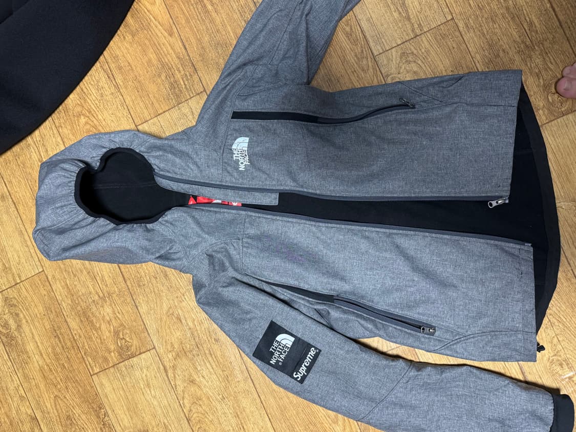 슈프림 노스페이스 바람막이 자켓 m사이즈 상품이미지1