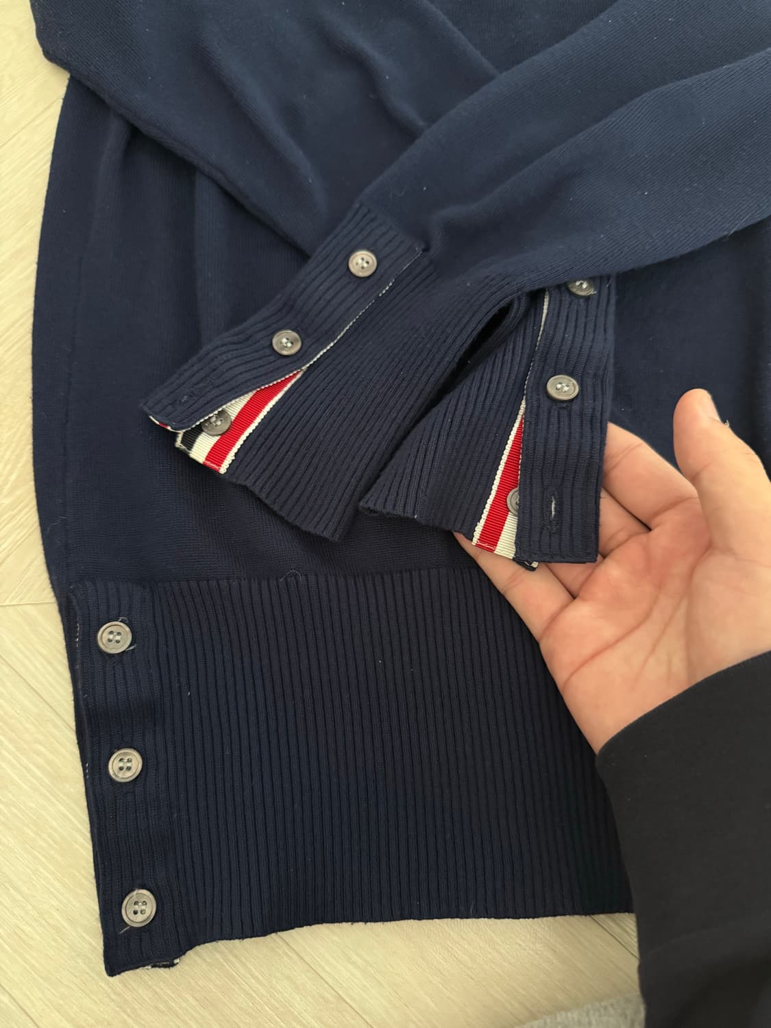 톰브라운 캐시미어 니트 95-100 상태A 상품이미지2