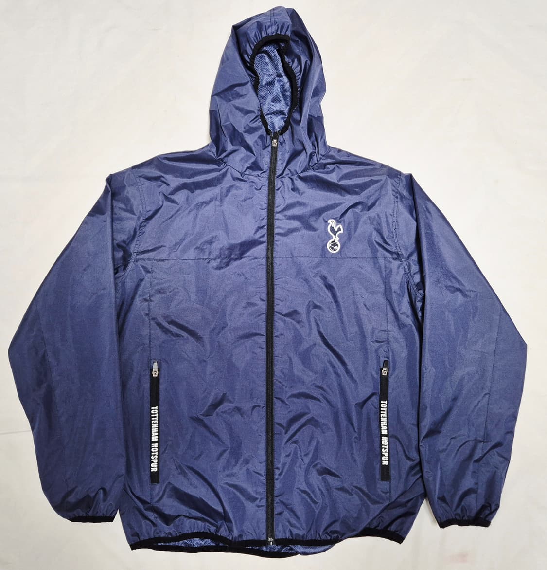 토트넘 트레이닝 상의 팝니다  상품이미지1