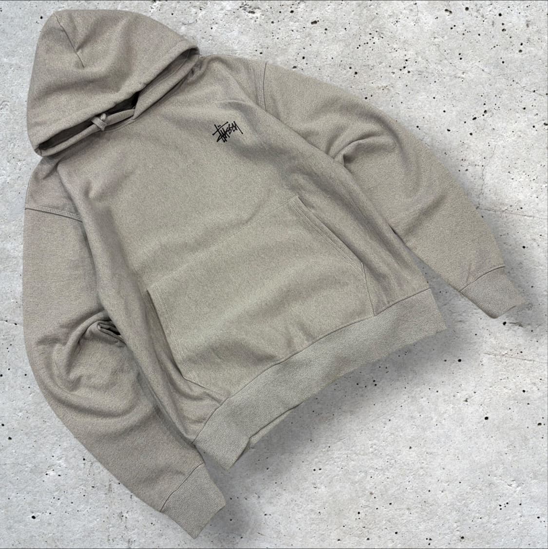 [M] 스투시 2022 베이직 로고 후드티 그레이 B953 상품이미지2