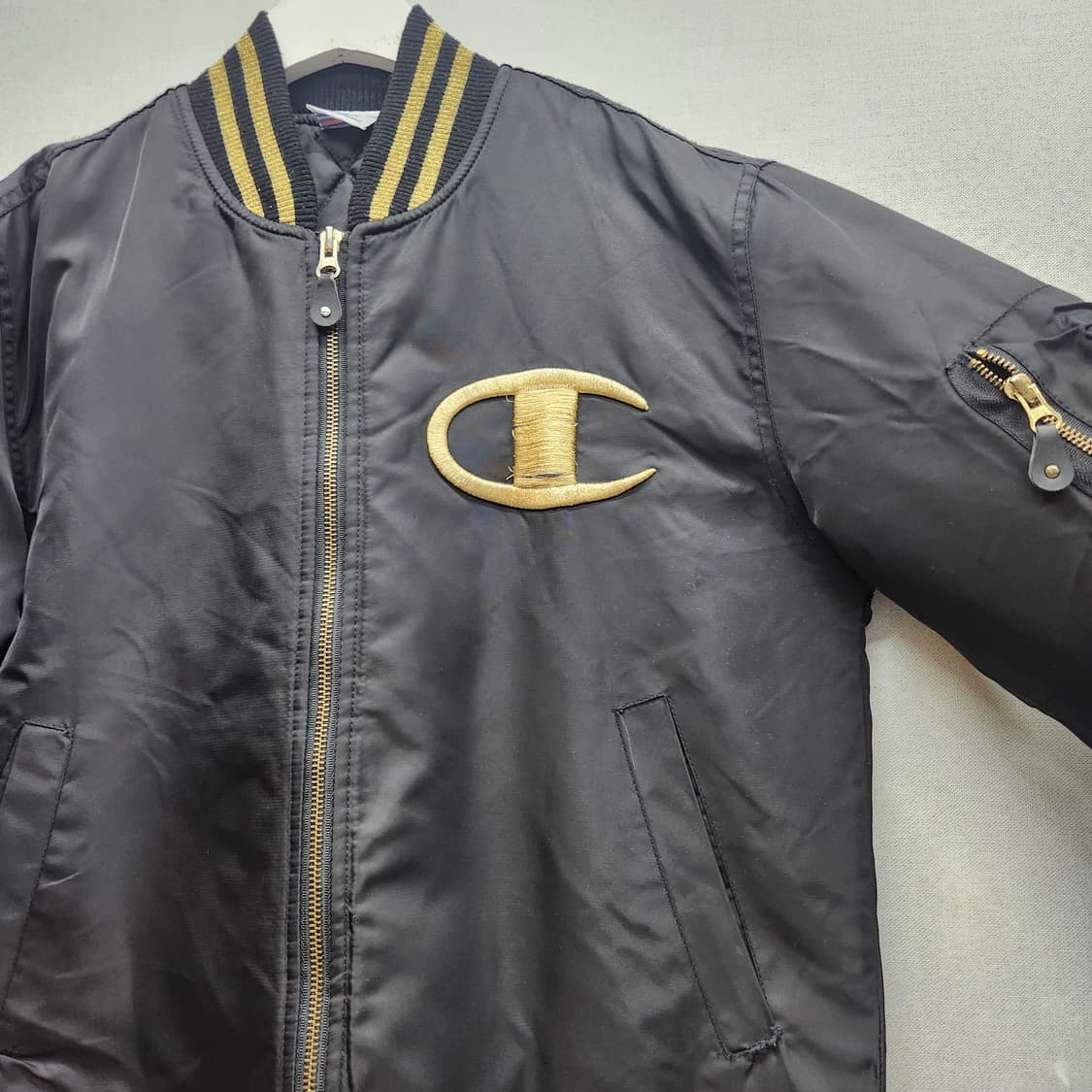올드스쿨 챔피온 빅로고 금장 봄버자켓 L(남여공용) 상품이미지2