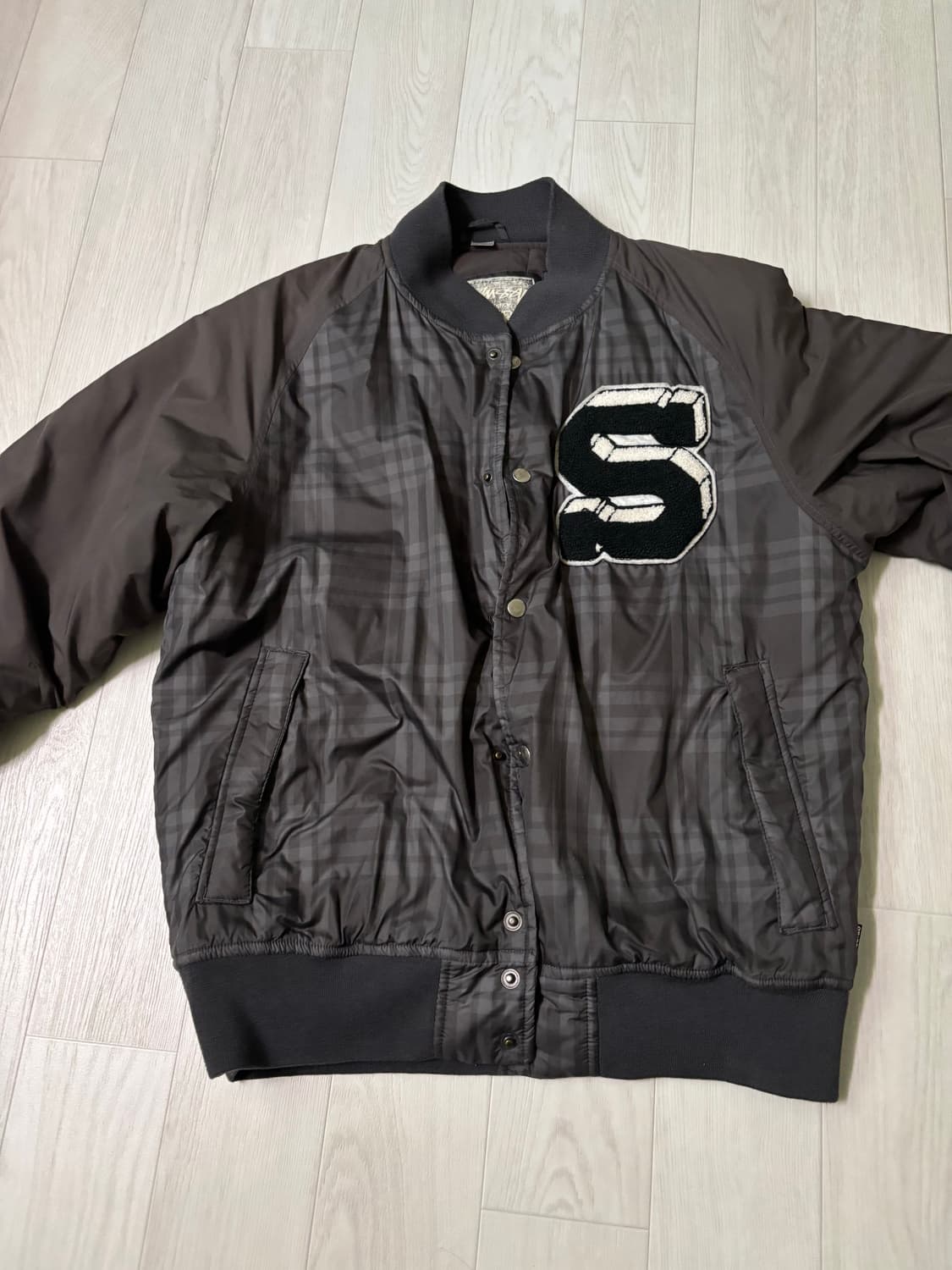 스투시 어센틱 기어 S로고 바시티 자켓  상품이미지1