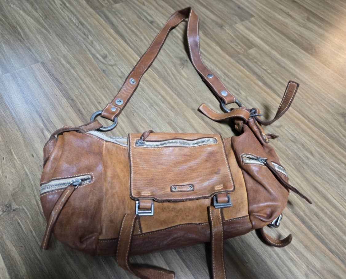 REAL MIND 브라운 가죽 숄더백 + 악세서리 상품이미지1