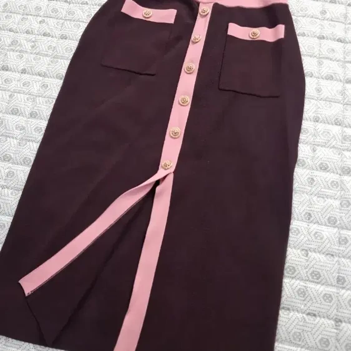 질스튜어트 뉴욕 라인배색 니트 가디건+스커트 셋업 55 상품이미지9