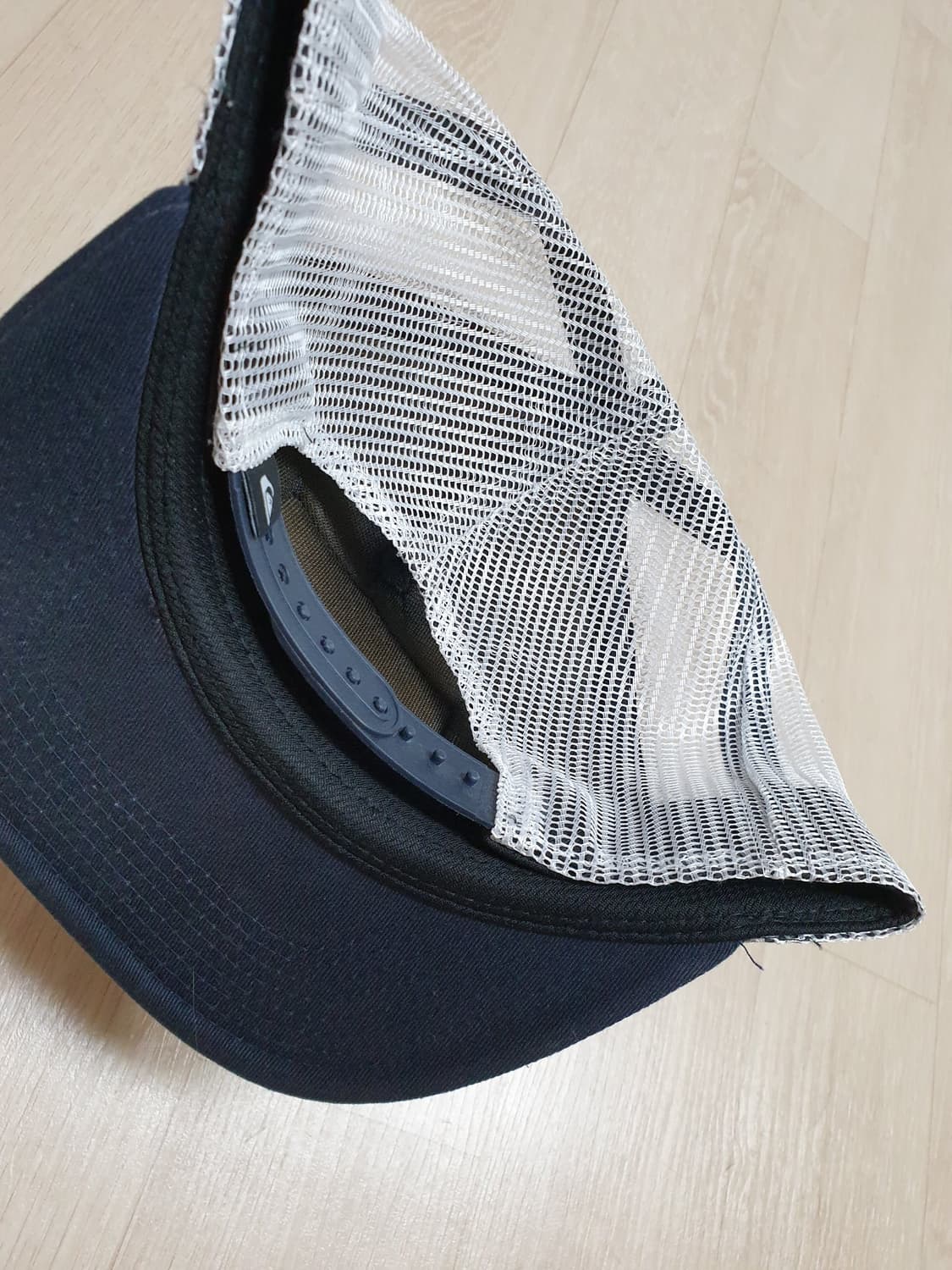 퀵실버 네이비 메쉬캡 모자 상품이미지4