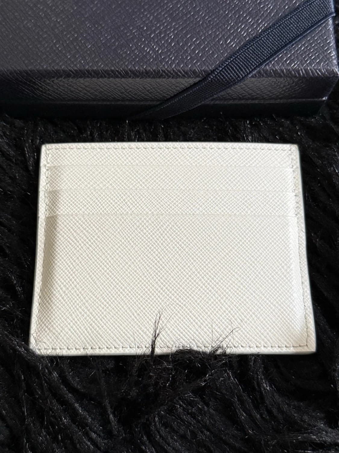프라다 지갑 PRADA Saffiano Leather CardHolder 상품이미지3