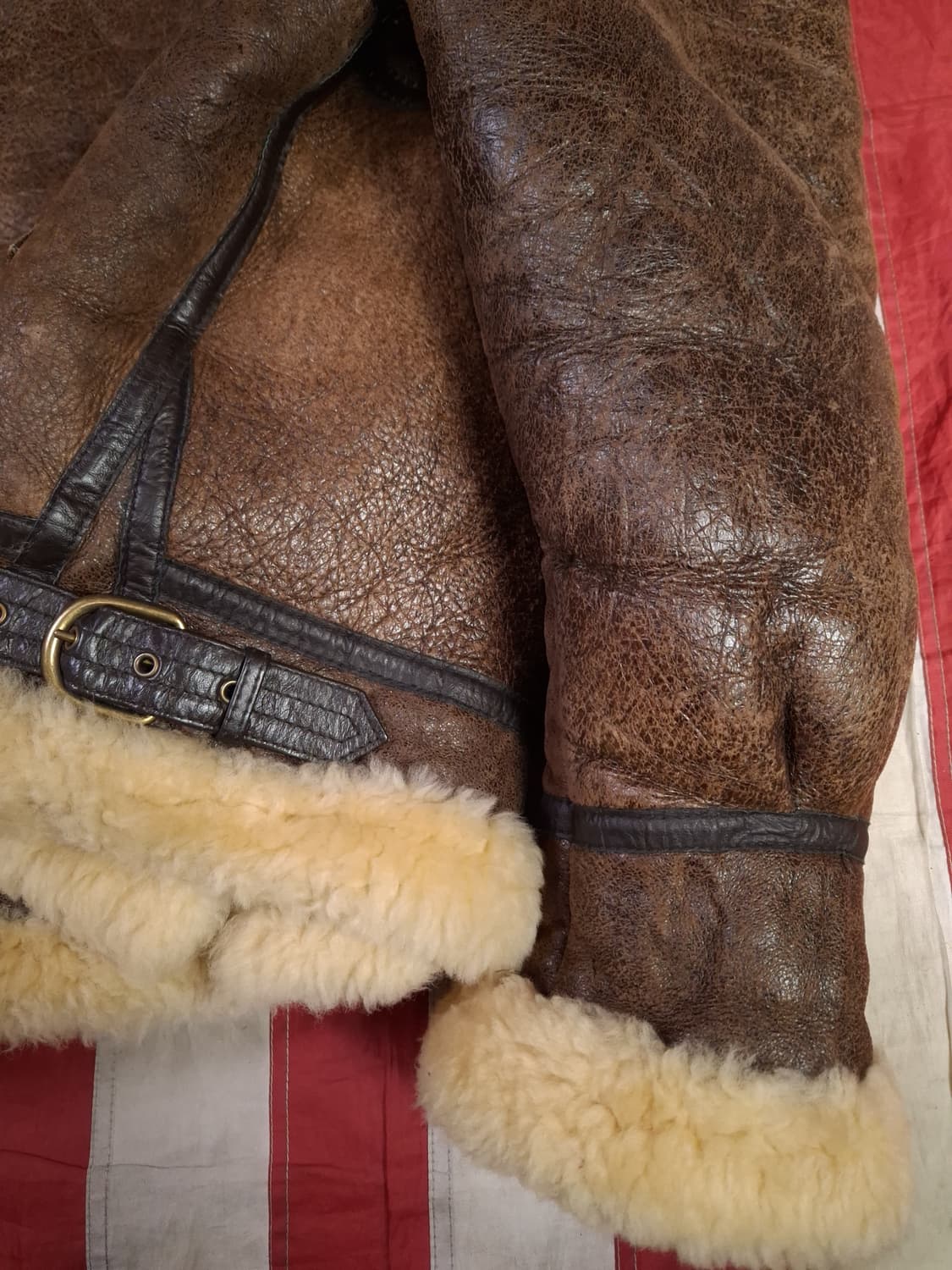 90"s 국내산 미공군 B-3 TYPE 천연가죽 항공 폭격기 무스탕 상품이미지8