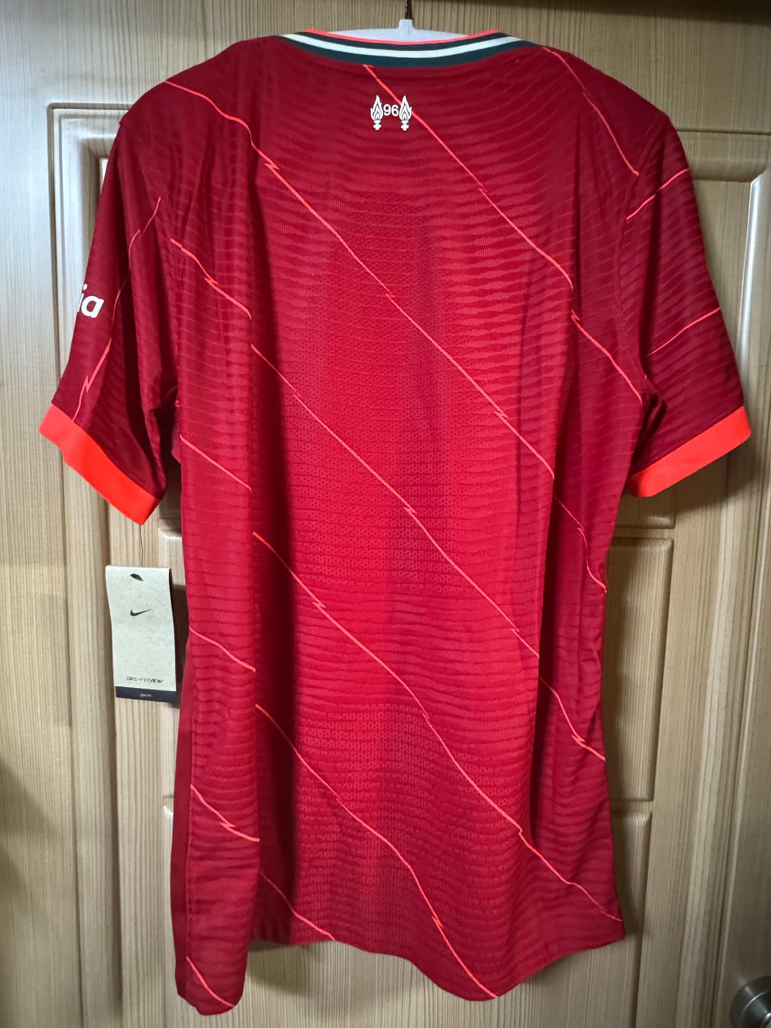 21-22 리버풀 어센틱 유니폼 상품이미지2