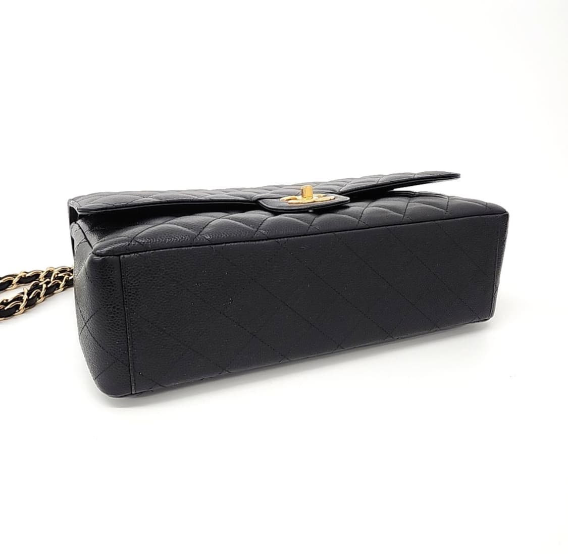 샤넬 클래식 플랩 맥시 캐비어 금장 15번대/ 정품 / 전체 클리 상품이미지5