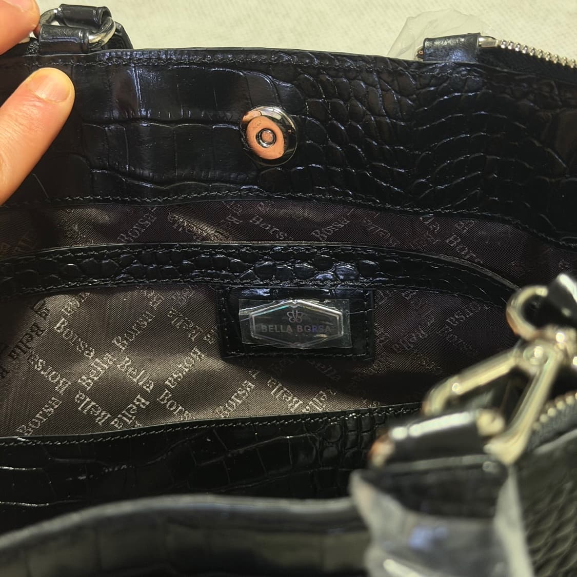 벨라보르사 소가죽 악어패턴 노트북 백 상품이미지5