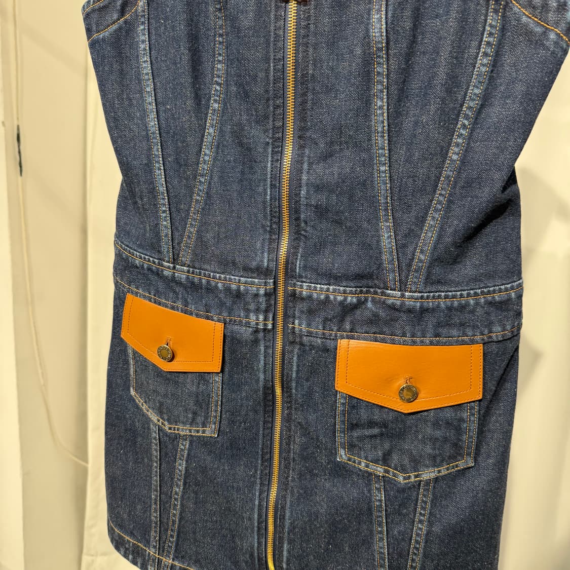 (38) 루이비통 레더 액센트 데님 미니 드레스 상품이미지3